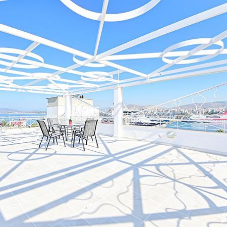 Charming Apartment With A Sea View Terrace Piraeus Buitenkant foto