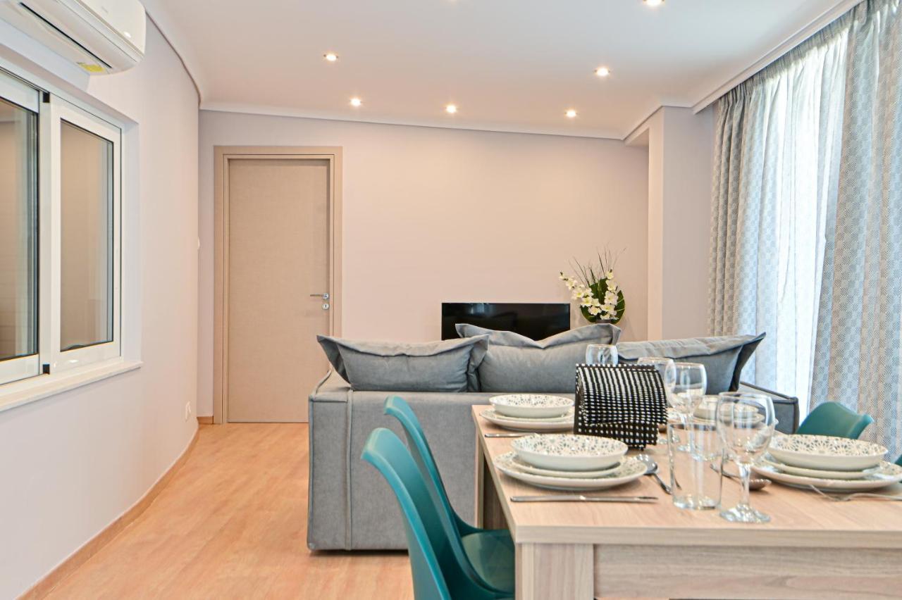 Charming Apartment With A Sea View Terrace Piraeus Buitenkant foto
