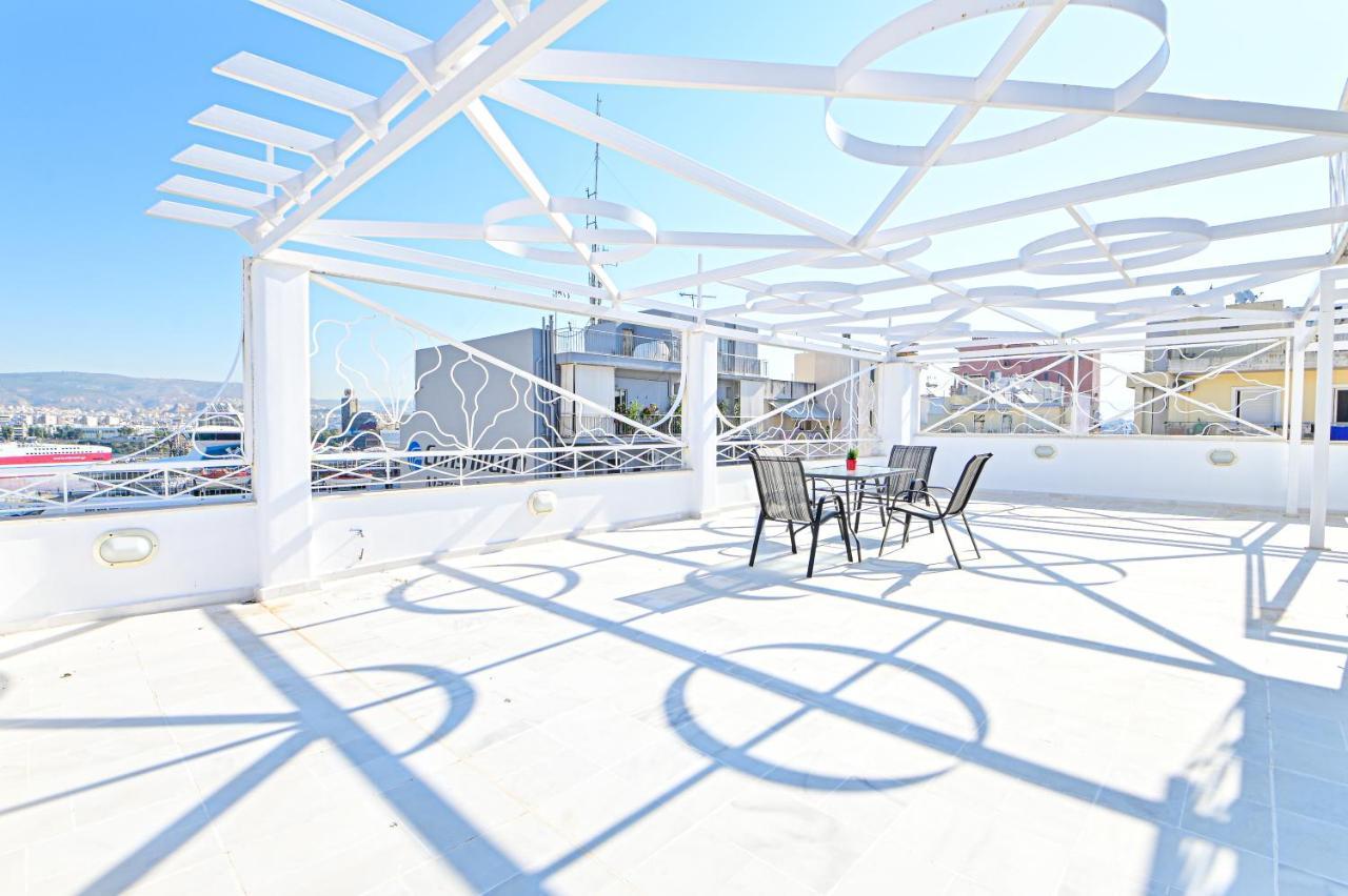 Charming Apartment With A Sea View Terrace Piraeus Buitenkant foto